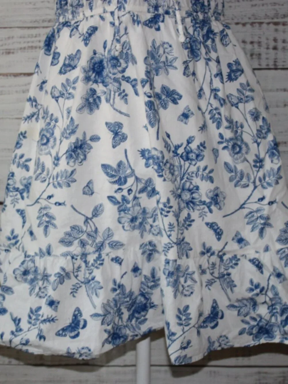 Popular 21 Flutter Strap Floral butterfly Mini Dress Size Medium - Picture 4 of 5